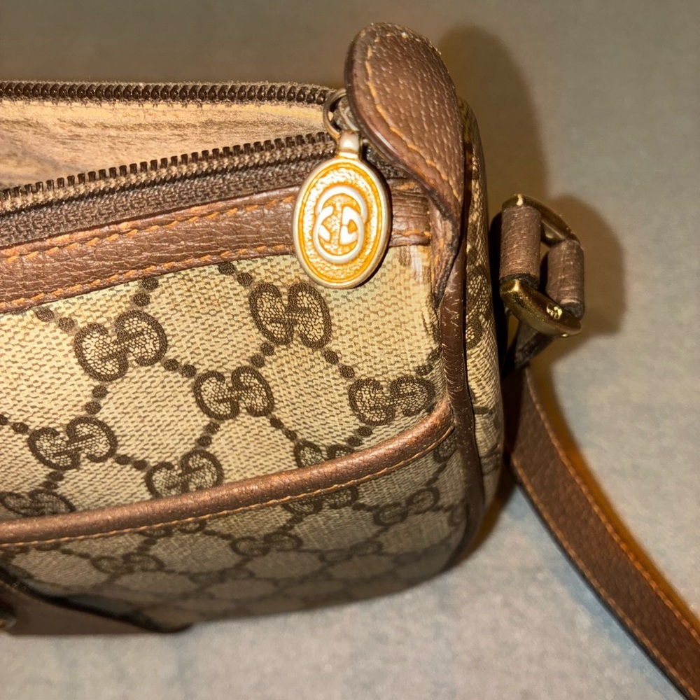 Gucci Monogram Crossbody bag Sherry line Hot Bag! Authentic Great Condition - Picture 7 of 16